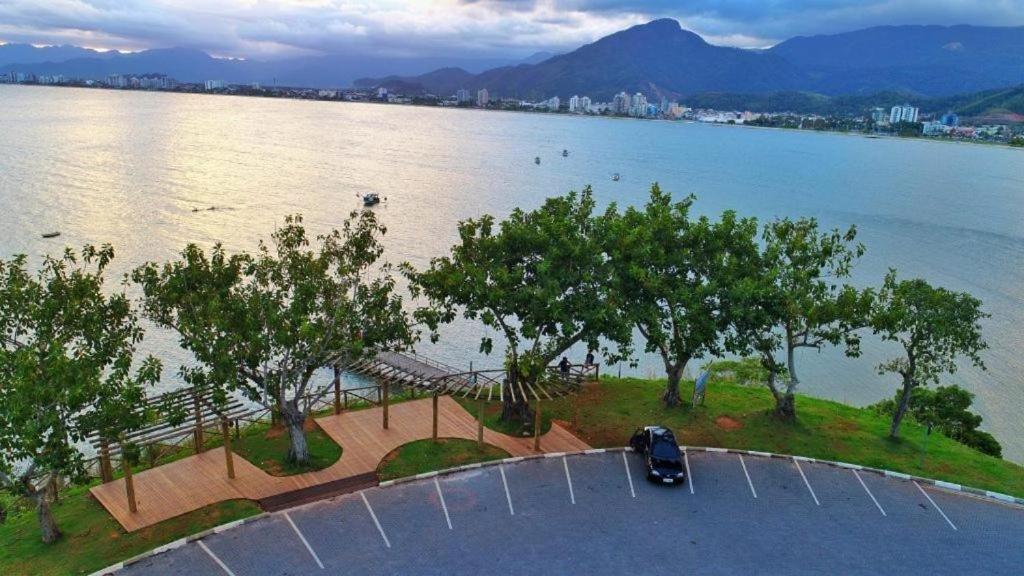 Apto Lindo 2 Dor Piscina Ar Internet 101 A Caraguatatuba Dış mekan fotoğraf